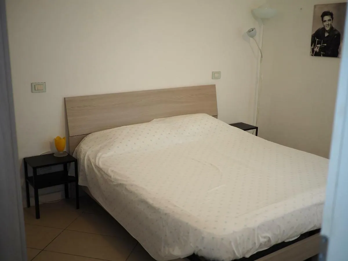 Apartmán Appartamento In Centro Storico, Vicino Alla Stazione E Al Mare Rimini